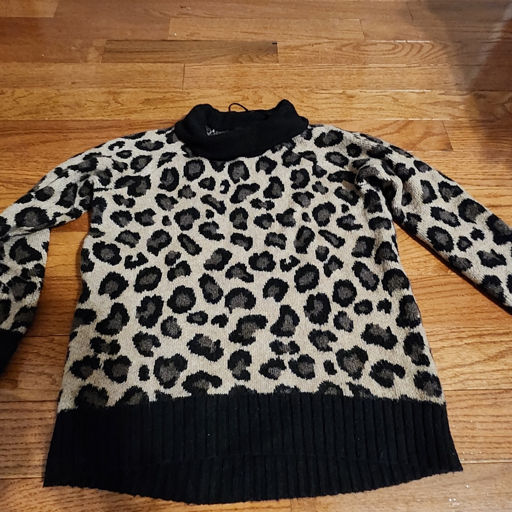 Cynthia Rowley Black and Tan Leopard Turtleneck Sweater SMALL